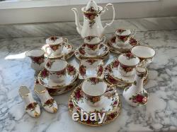 Ensemble de café vintage Royal Albert Old Country Roses 25 pièces en parfait état