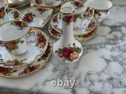 Ensemble de café vintage Royal Albert Old Country Roses 25 pièces en parfait état
