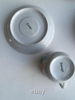 Ensemble de café vintage années 1960 Flower Power 5 tasses et soucoupes rétro