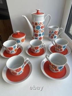 Ensemble de café vintage années 1960 Flower Power 5 tasses et soucoupes rétro