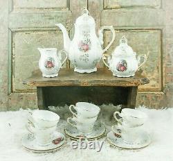 Ensemble de café vintage avec scène de Limoges - Pot à café, sucrier, crémier, tasses à café en porcelaine.