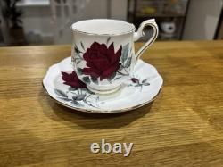 Ensemble de café vintage de 15 pièces Royal Albert Sweet Romance en porcelaine fine