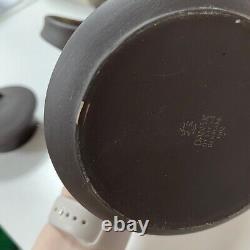 Ensemble de café vintage de 18 pièces Dansk Flamestone marron avec cafetière, crémier et tasse et sous-tasse. Ensemble de café vintage de 18 pièces Dansk Flamestone marron avec cafetière, crémier et tasse et sous-tasse.