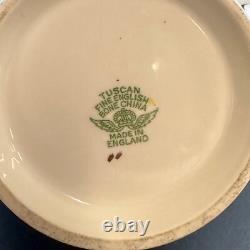 Ensemble de café vintage en fleurs de lotus jaunes toscanes