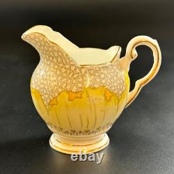 Ensemble de café vintage en fleurs de lotus jaunes toscanes