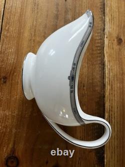 Ensemble de dîner et de café Wedgewood Amherst en porcelaine fine vintage, 64 pièces