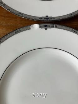 Ensemble de dîner et de café Wedgewood Amherst en porcelaine fine vintage, 64 pièces