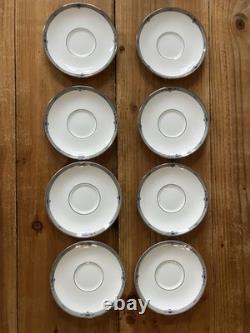 Ensemble de dîner et de café Wedgewood Amherst en porcelaine fine vintage, 64 pièces