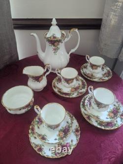 Ensemble de grande cafetière Vintage Royal Albert Old Country Roses de 19 pièces