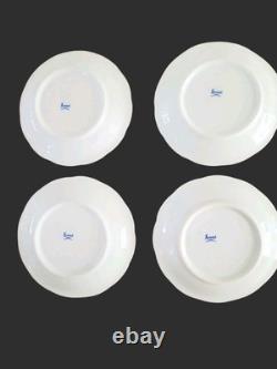 Ensemble de quatre tasses à café avec soucoupes Herend Vintage (1948-1993)