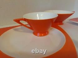 Ensemble de service à café et à thé rétro orange des années 1930-50 de style spatial du milieu du siècle, antique.