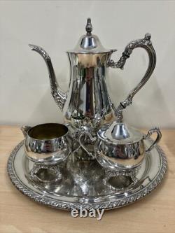 Ensemble de service à café/thé en argent clair de collection Oneida (USA) avec plateau, pot, bol et cruche.
