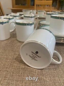 Ensemble de tasse à café/espresso et soucoupe en jade Wedgwood, tout neuf, en porcelaine fine vintage