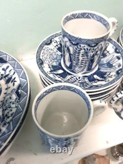 Ensemble de tasses et soucoupes en porcelaine Antique Mosa Maastricht Long Eliza néerlandais