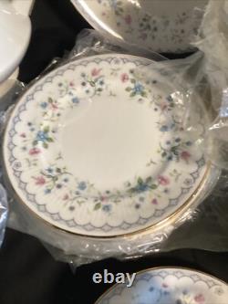 Ensemble de thé / café PARAGON FLORABELLE vintage de 46 pièces neuf