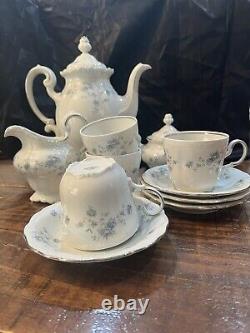 Ensemble de thé/ café avec théière, crémier et sucrier Johann Haviland Blue Garland Allemagne VTG
