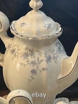 Ensemble de thé/ café avec théière, crémier et sucrier Johann Haviland Blue Garland Allemagne VTG