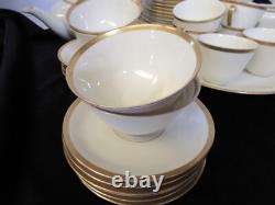 Ensemble de thé / café de 40 pièces Eschenbach Bavière Allemagne blanc avec un bord doré