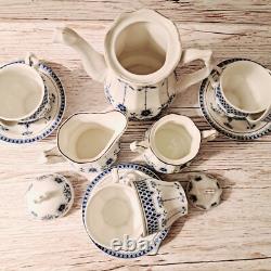 Ensemble de thé/café espresso Femitasse en porcelaine bone china Artil vintage, Roumanie, années 70