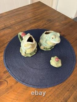 Ensemble de thé/café vintage avec grenouille