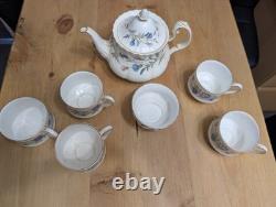 Ensemble de thé en bone china anglais vintage mélange Royal Albert Brigadoon et Paragon Cherwell