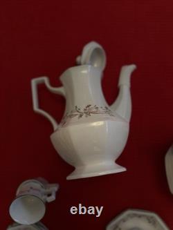 Ensemble de thé et café anglais Johnson Brothers vintage. (1980-90)