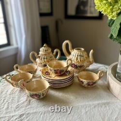 Ensemble de thé et café en majolique vintage du milieu du siècle, floral rose, Italie, Capodimonte, 14 pièces