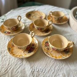 Ensemble de thé et café en majolique vintage du milieu du siècle, floral rose, Italie, Capodimonte, 14 pièces