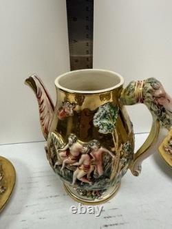 Ensemble de thé et café en porcelaine Capodimonte vintage Italie avec chérubins en or