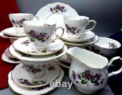 Ensemble de thé et café en porcelaine anglaise vintage Duchess avec violettes - tasses et soucoupes