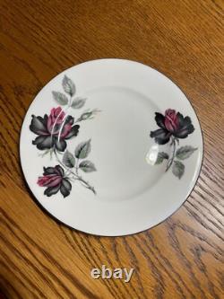 Ensemble de thé et café en porcelaine fine Royal Albert Masquerade vintage (bord argenté) 34 pièces