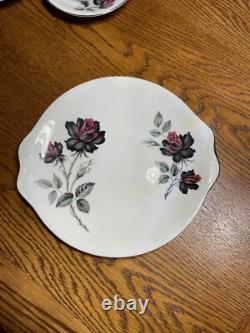 Ensemble de thé et café en porcelaine fine Royal Albert Masquerade vintage (bord argenté) 34 pièces