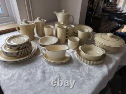 Ensemble de thé et de dîner vintage à bord marron de Poole Pottery Parkstone