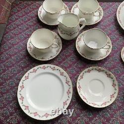 Ensemble de thé vintage Aynsley délicat 4 tasses et soucoupes plus ensemble de 4 tasses à café - 27 pièces