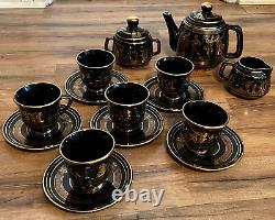 Ensemble de thé vintage de 15 pièces, tasse grecque demitasse noire peinte à la main avec bordure en or 24 carats Spyropoulos.