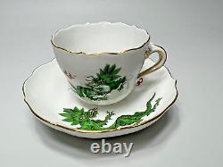 Ensemble tasse et soucoupe en porcelaine verte de Meissen avec dragon Ming vintage, 1er choix