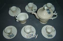 Exceptionnel Vintage 14 Pièces À La Retraite Lladro Set Café Thème Chiens Puppy Rare