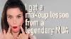 J'obtiens Une Leçon De Maquillage D'un Artiste Légendaire De Maquillage