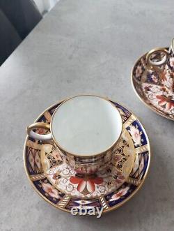 Pièce de cabinet vintage Couronne Derby Imari Tasses à café et soucoupes Menthe