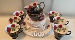 Porcelaine ancienne vintage Royal noire et dorée, service en porcelaine fine Red Rose de 21 pièces