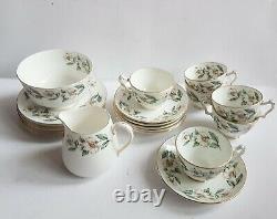 Rare Couronne 1801 Staffordshire Angleterre Service à thé en porcelaine fine 20 pièces