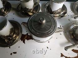 Rare Vintage Italian Demitasse Coffee set by MONOPOLI. 35 pièces. Années 1950. Jamais