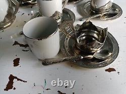 Rare Vintage Italian Demitasse Coffee set by MONOPOLI. 35 pièces. Années 1950. Jamais