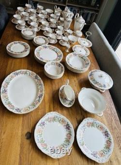 Rare service complet thé/café et dîner Paragon CountryLane en fine porcelaine osseuse, plus de 110 pièces