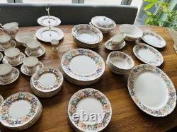 Rare service complet thé/café et dîner Paragon CountryLane en fine porcelaine osseuse, plus de 110 pièces
