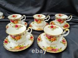 Royal Albert Old Country Rose Coffee Set Y Compris Coffee Pot, Cup, Saucers