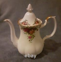 Royal Albert Old Country Roses Chine Coffee Set En Excellent État