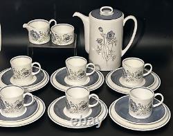 SERVICE À CAFÉ VINTAGE WEDGWOOD SUSIE COOPER 'GLEN MIST' DE 21 PIÈCES en excellent état