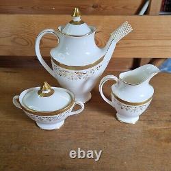 Service à café en 3 pièces Vintage Royal Doulton Bone China Belmont Gold H4991