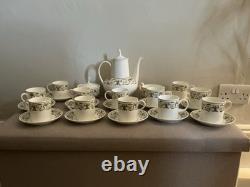 Service à café en porcelaine Bone China Wedgewood Perugia vintage pour 12 personnes
